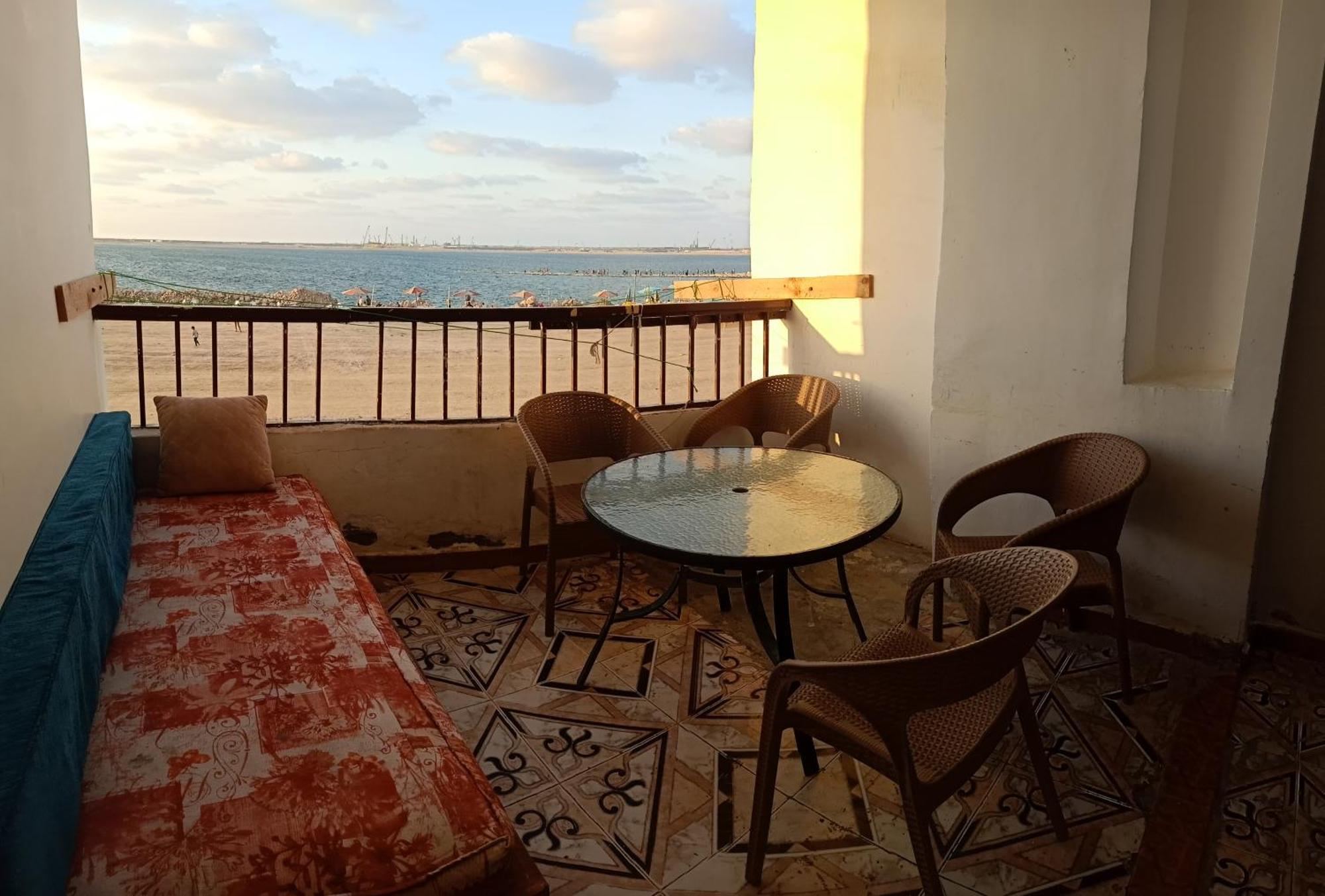 Abu Qir Furnished Apartment - Beach View "Nearest Beach 2 Minutes Walking" - Free Wifi- Abo Keer - Alexandria - Egypt מראה חיצוני תמונה